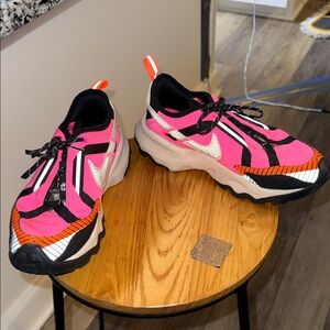 Nike Vibrant Pink and Black Athletic Shoes